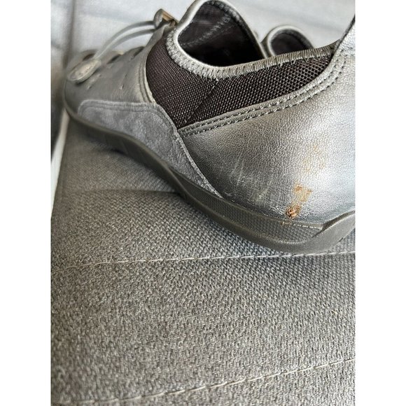 ECCO Womens Bluma Toggle Lace Up Metallic Silver Leather SlipOn Sneakers Sz 10.5 - Picture 12 of 16